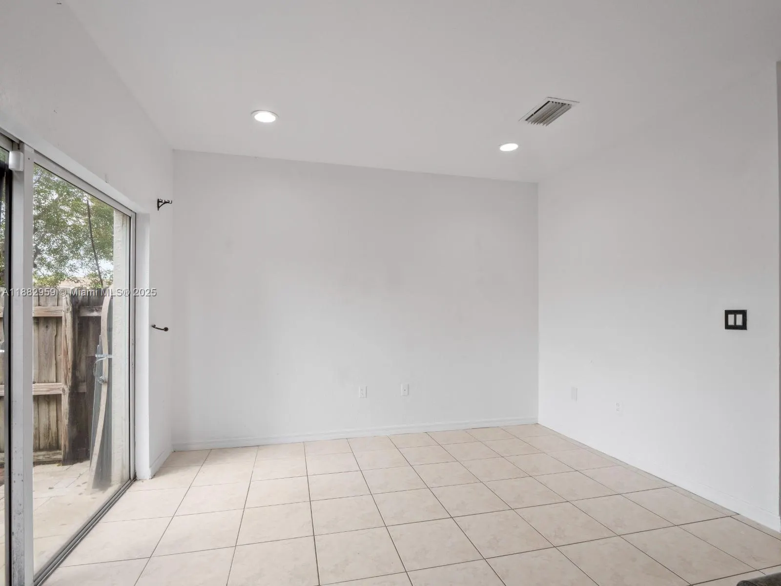 2954 SE 15th Ter