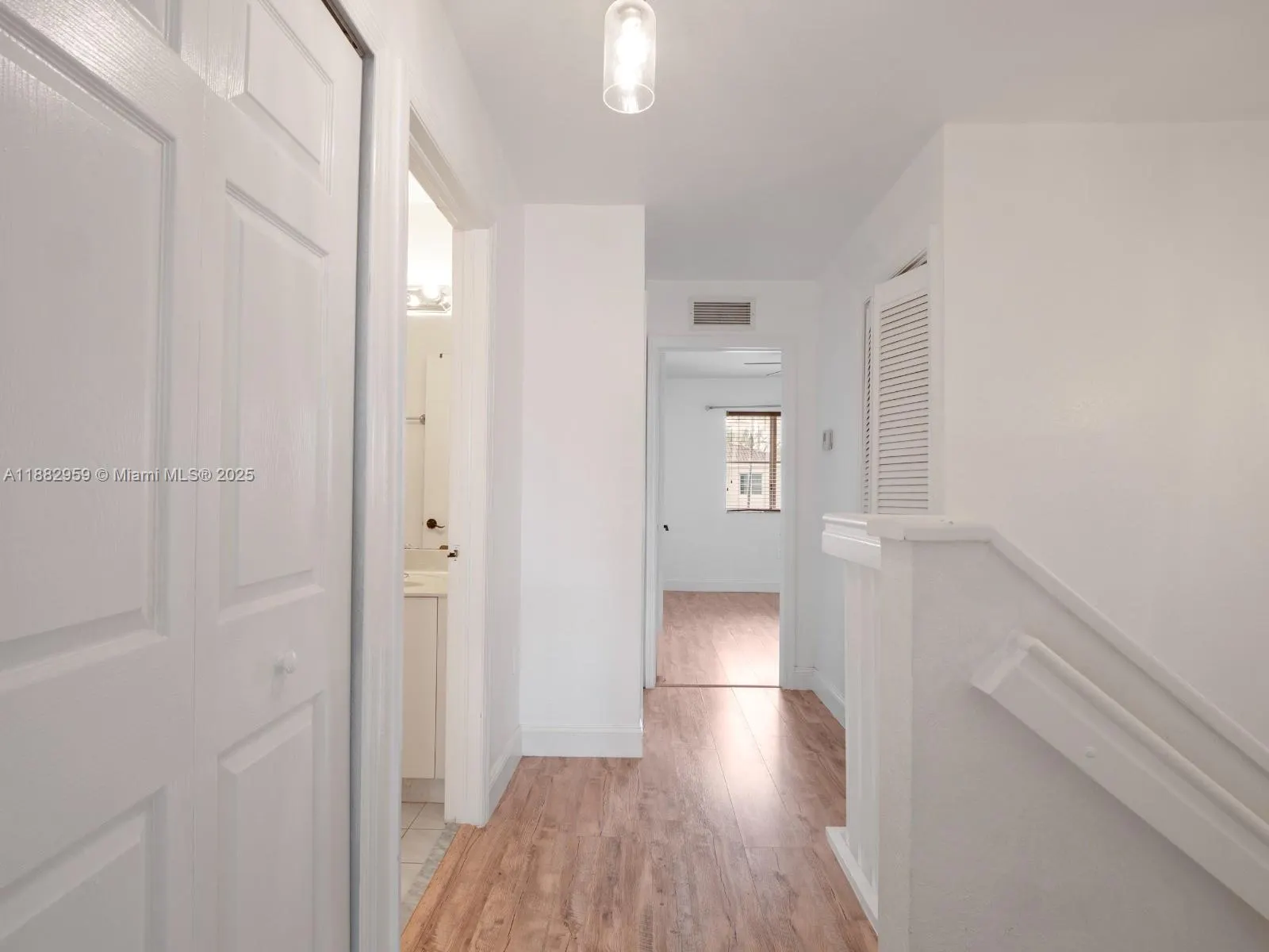2954 SE 15th Ter