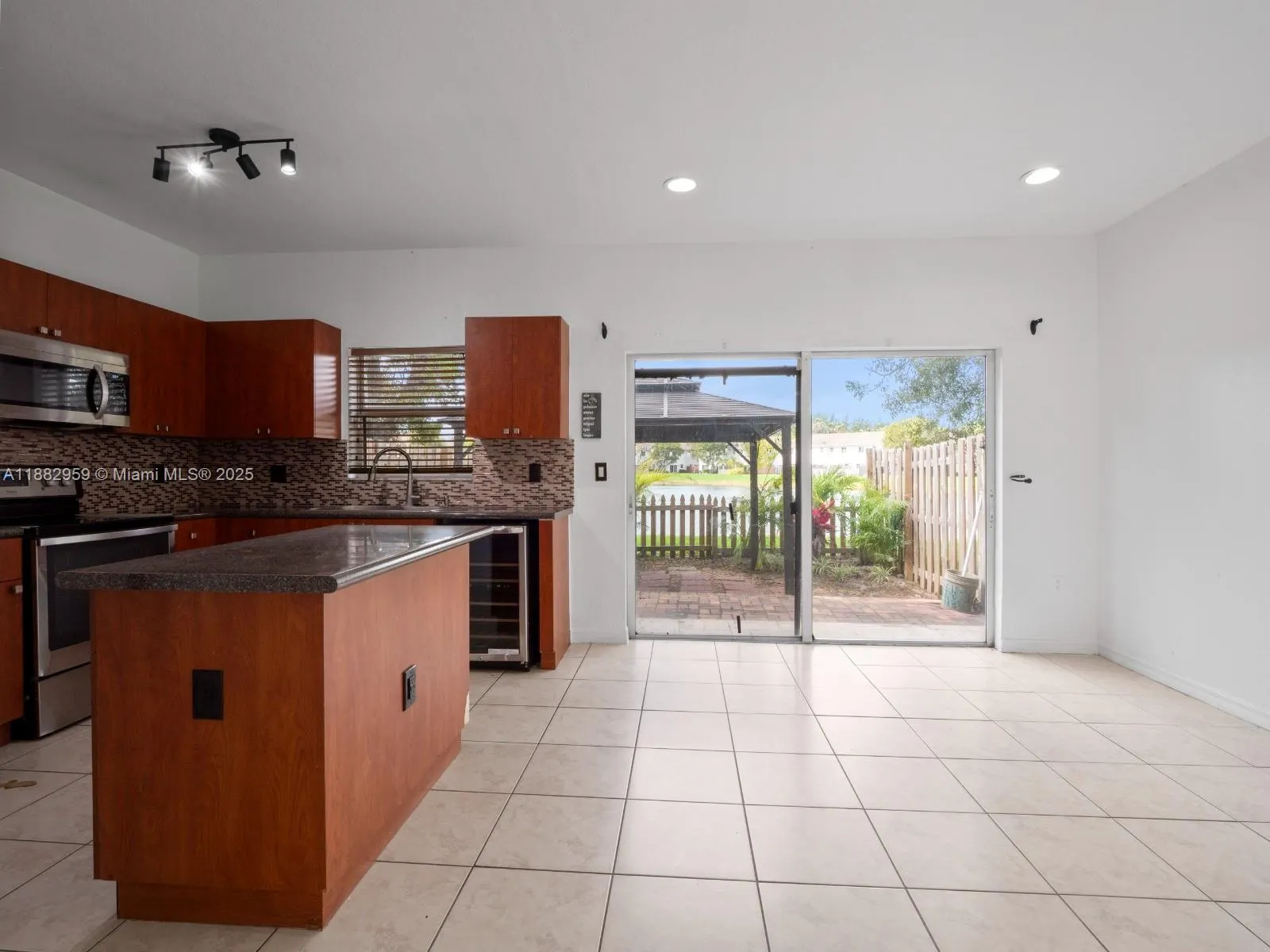 2954 SE 15th Ter