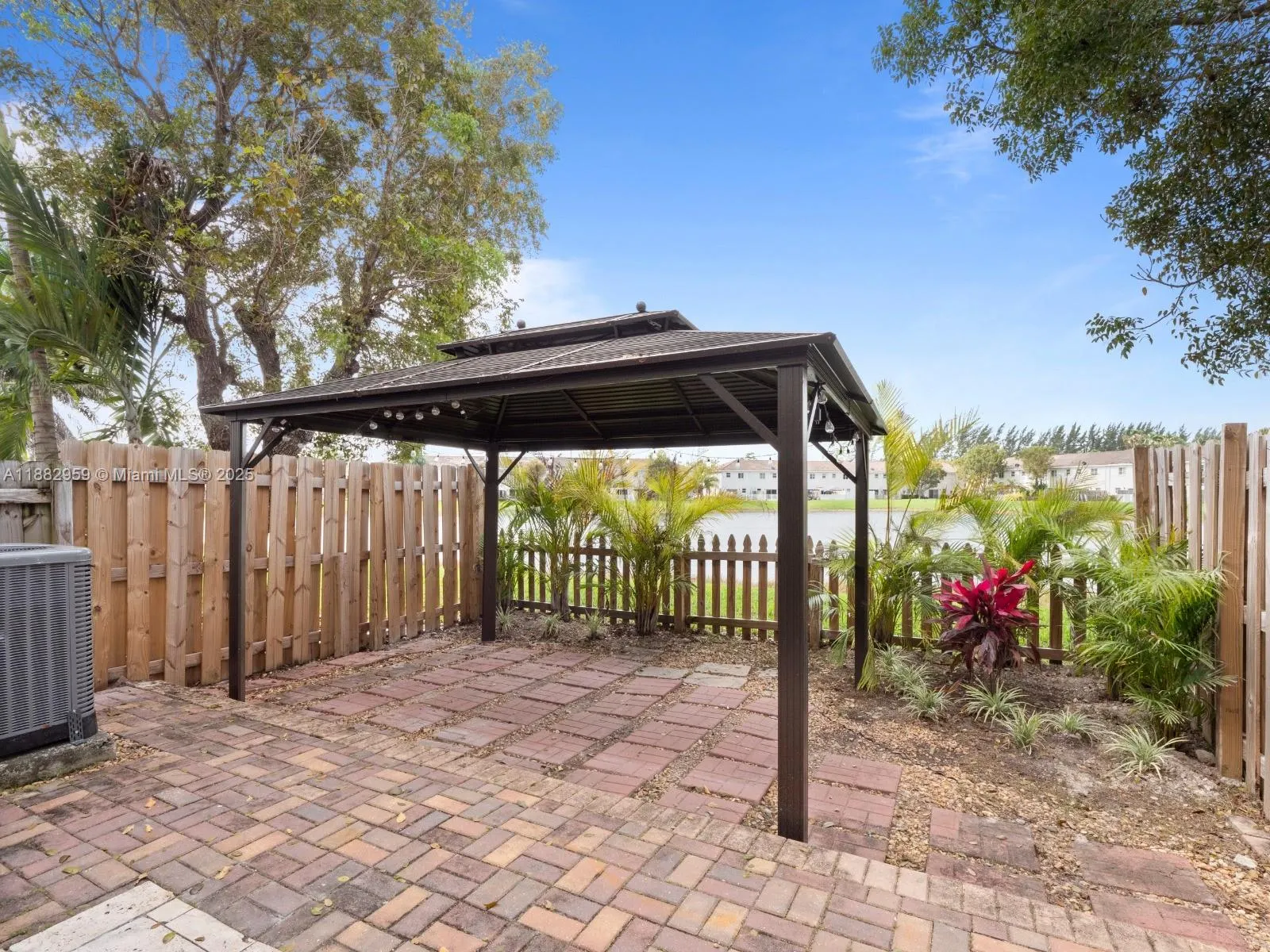 2954 SE 15th Ter