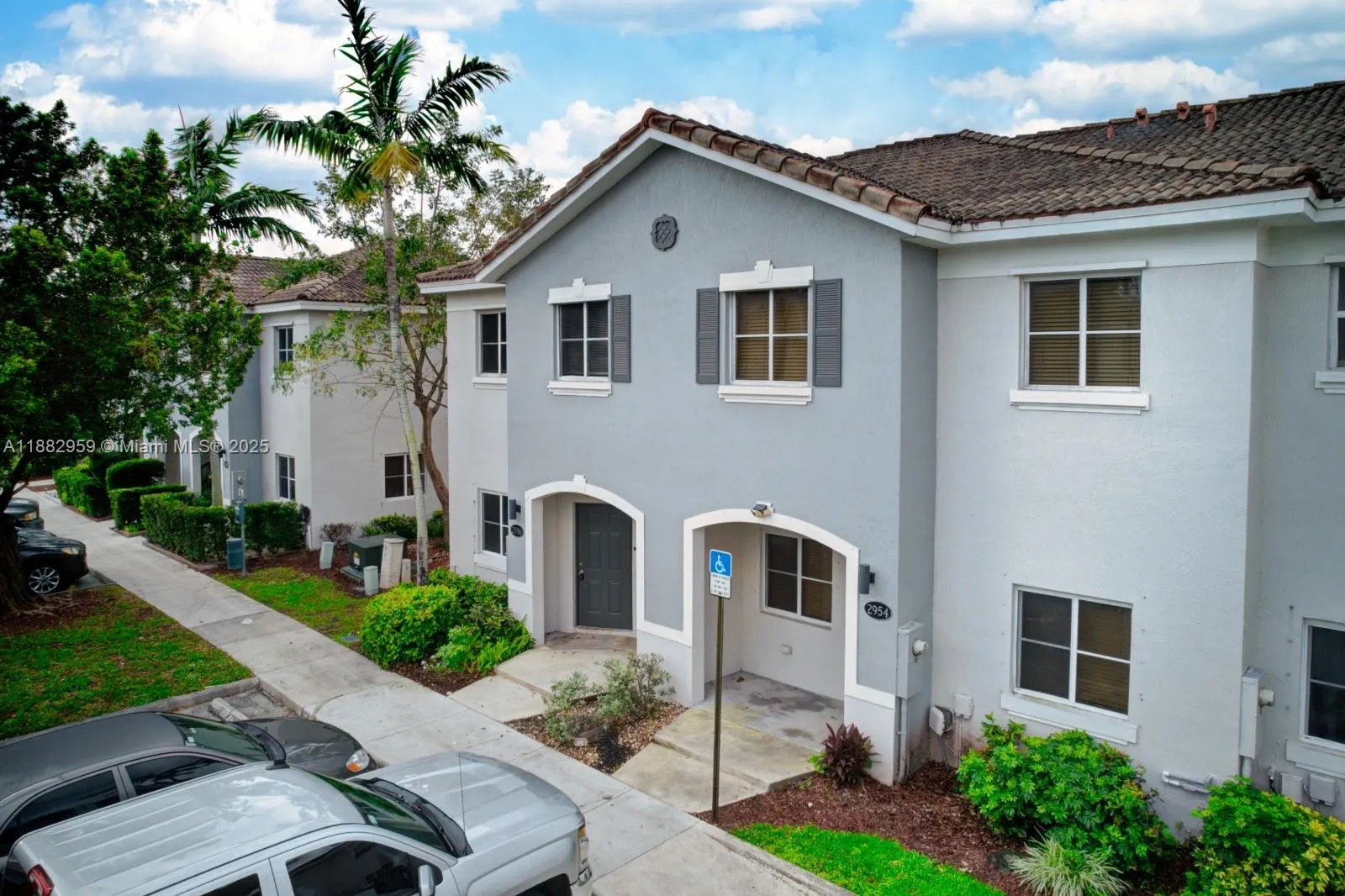 2954 SE 15th Ter