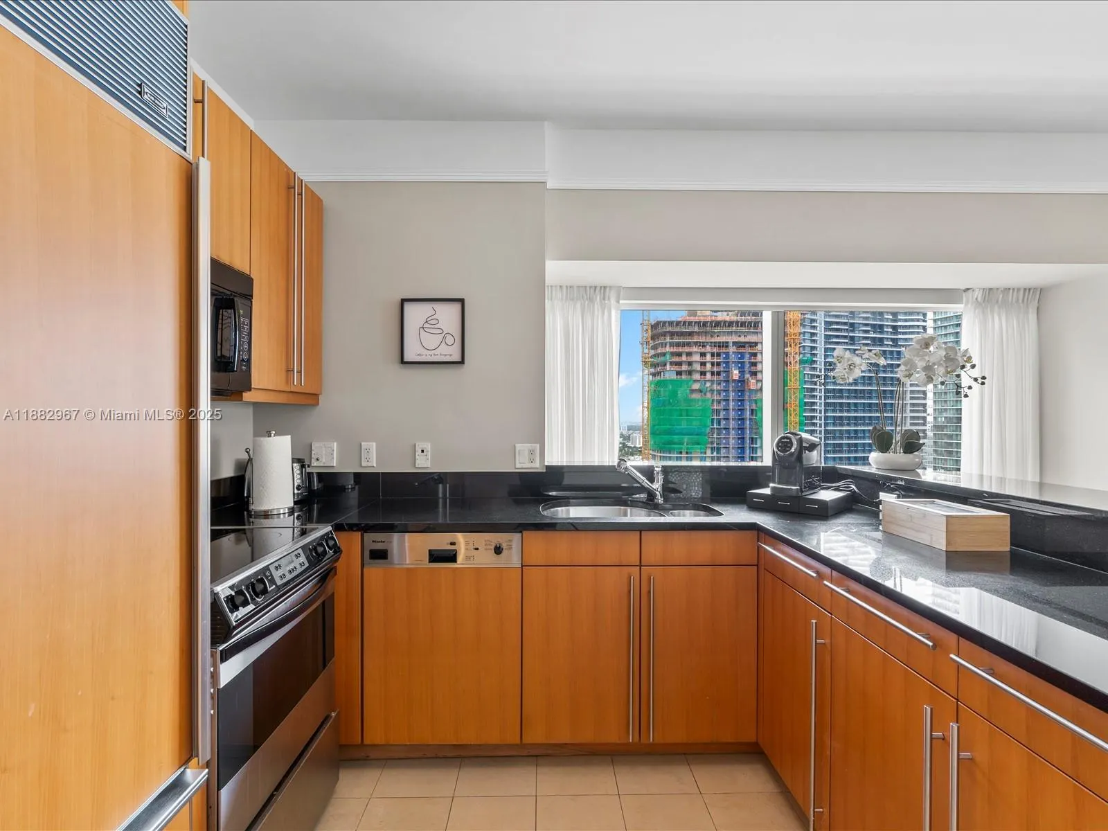1435 Brickell Ave, #3212