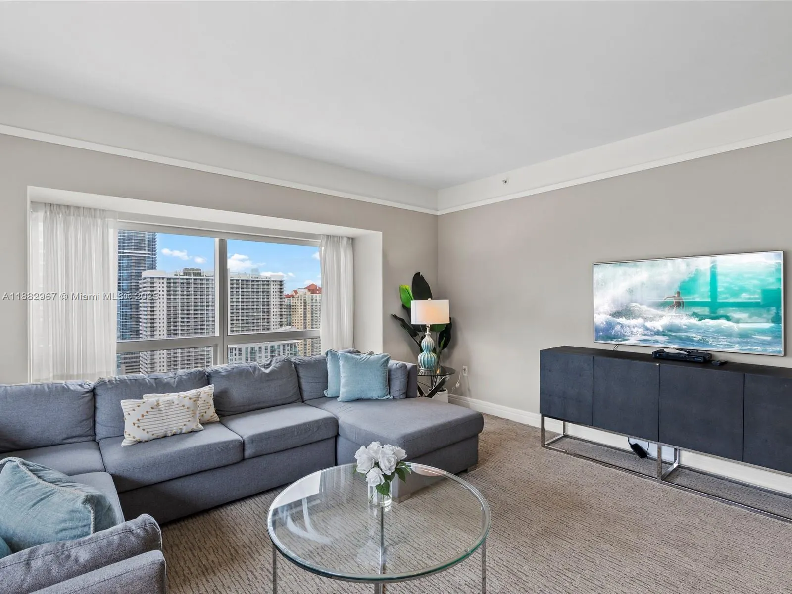 1435 Brickell Ave, #3212
