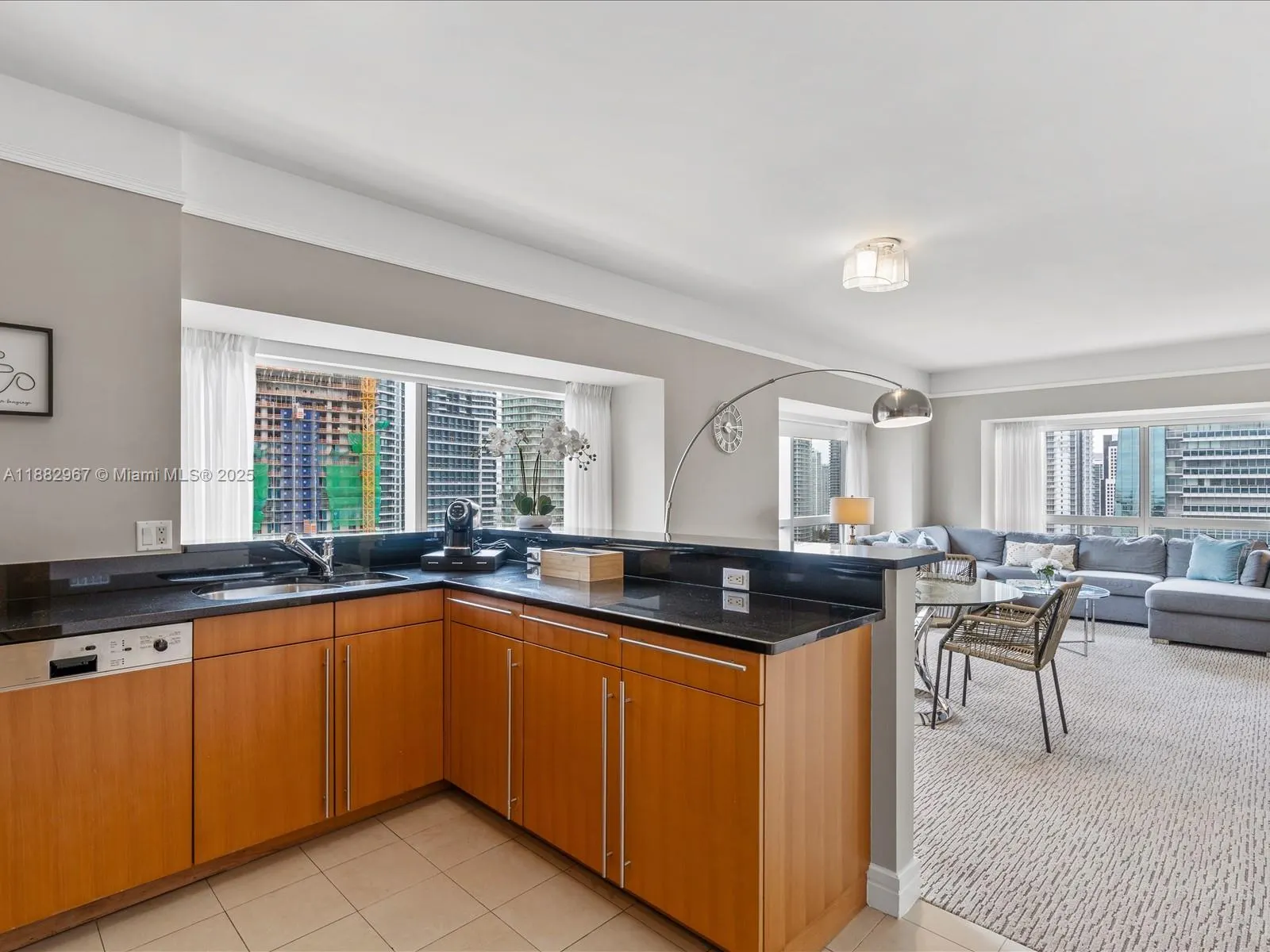 1435 Brickell Ave, #3212