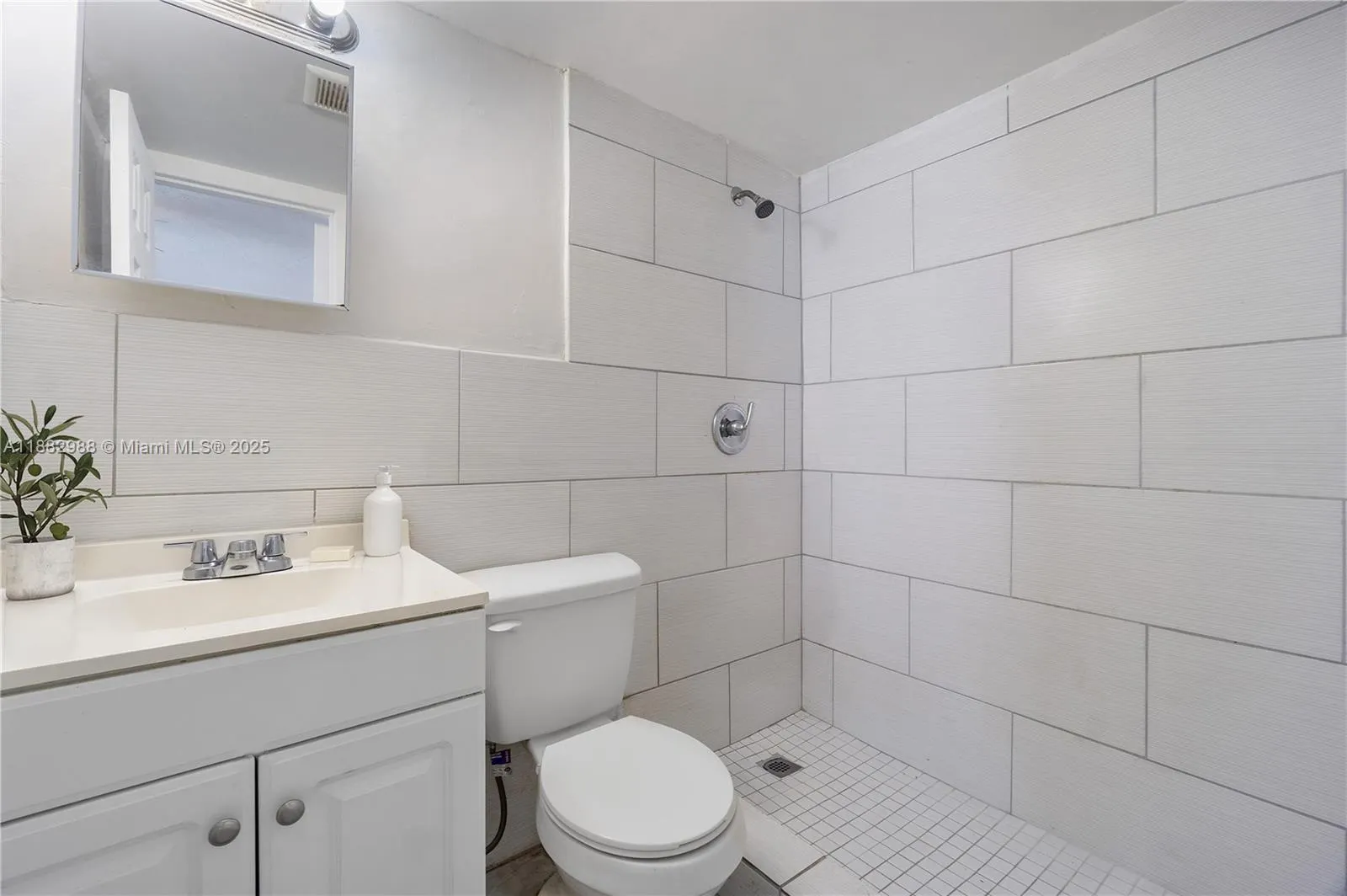 332 SW 3rd St, #6