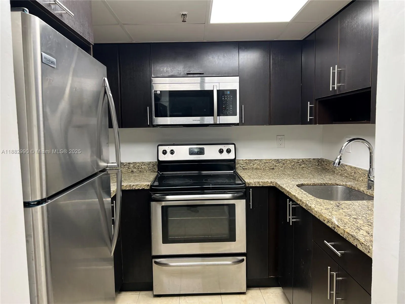 5249 NW 7th St, #303