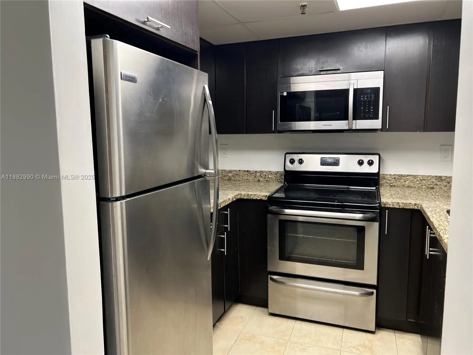 5249 NW 7th St, #303