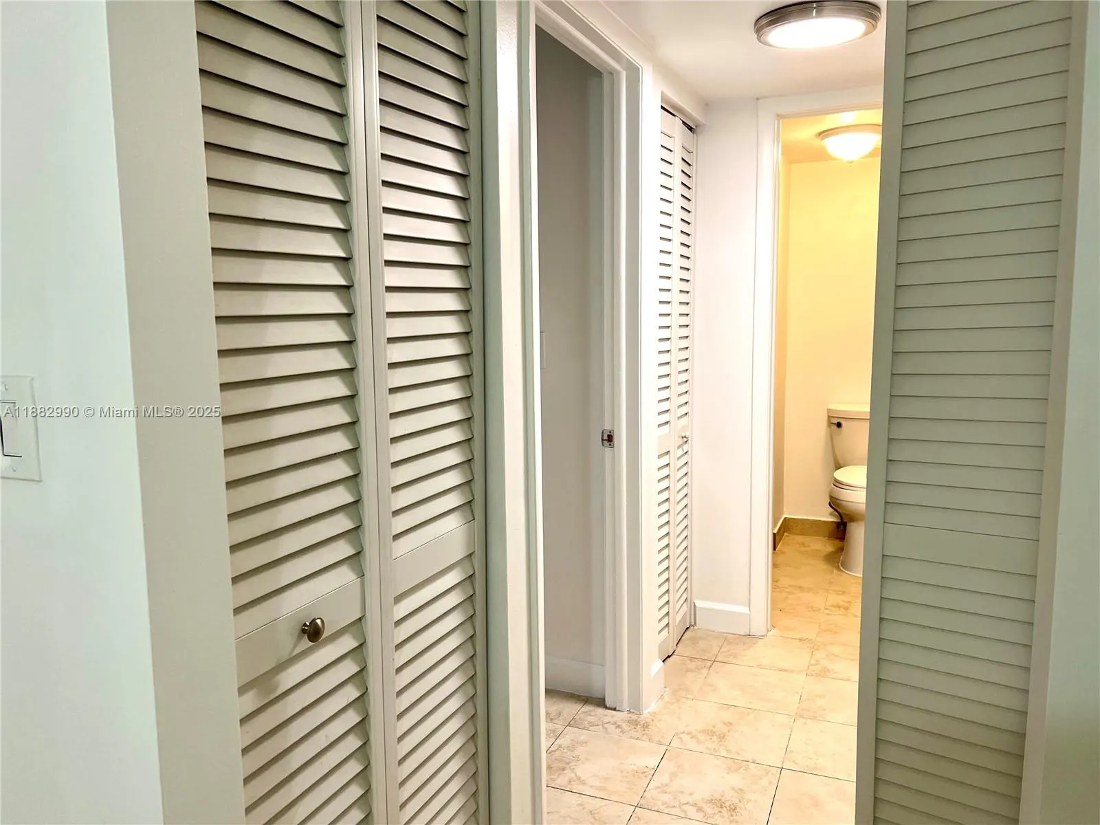 5249 NW 7th St, #303