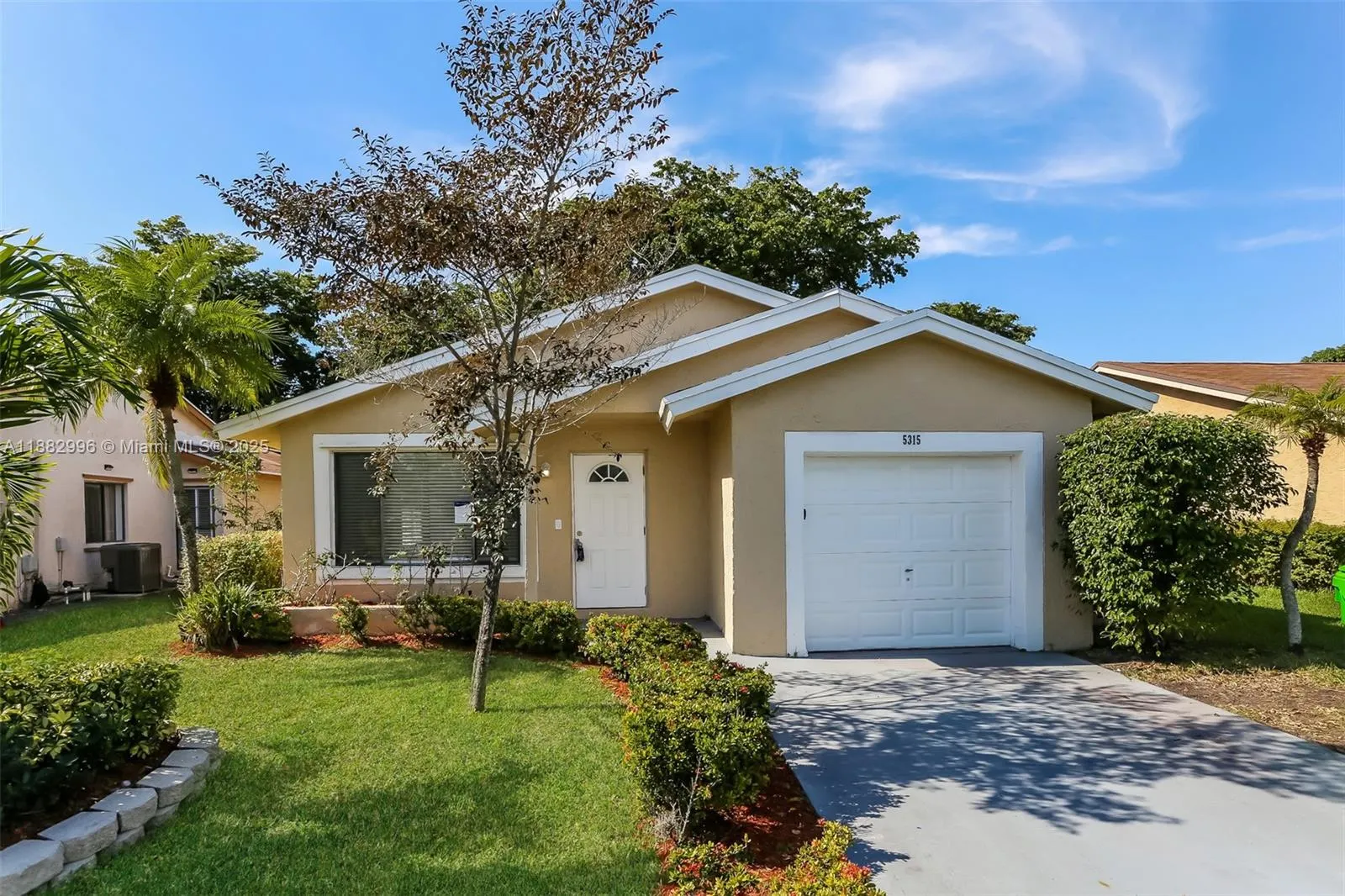 5315 NW 93 Ave