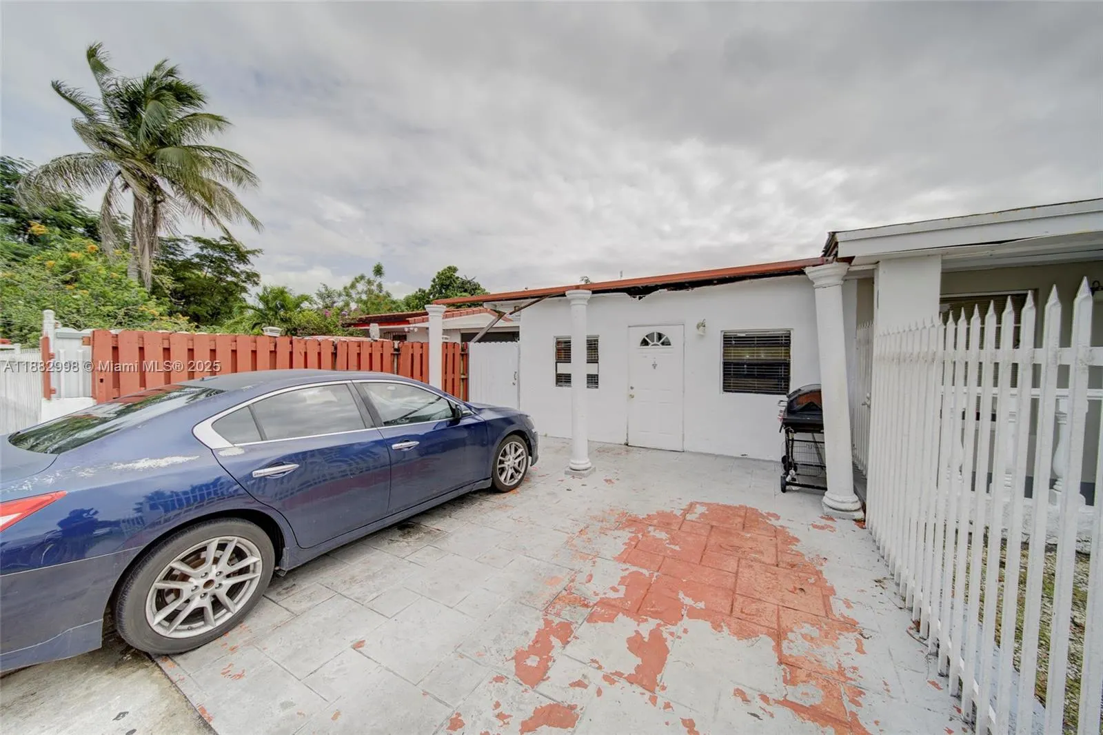 5040 NW 197 ST