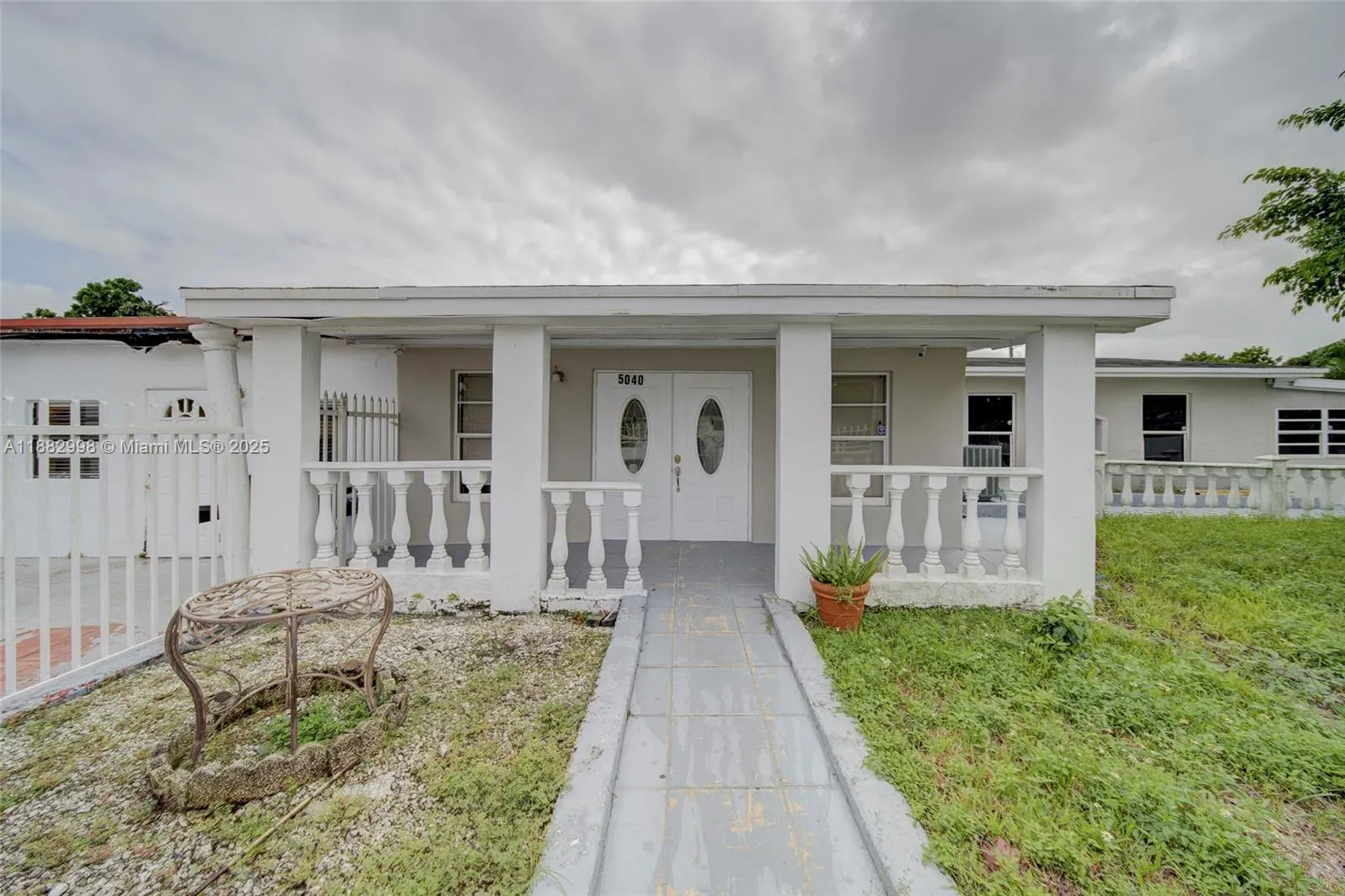 5040 NW 197 ST