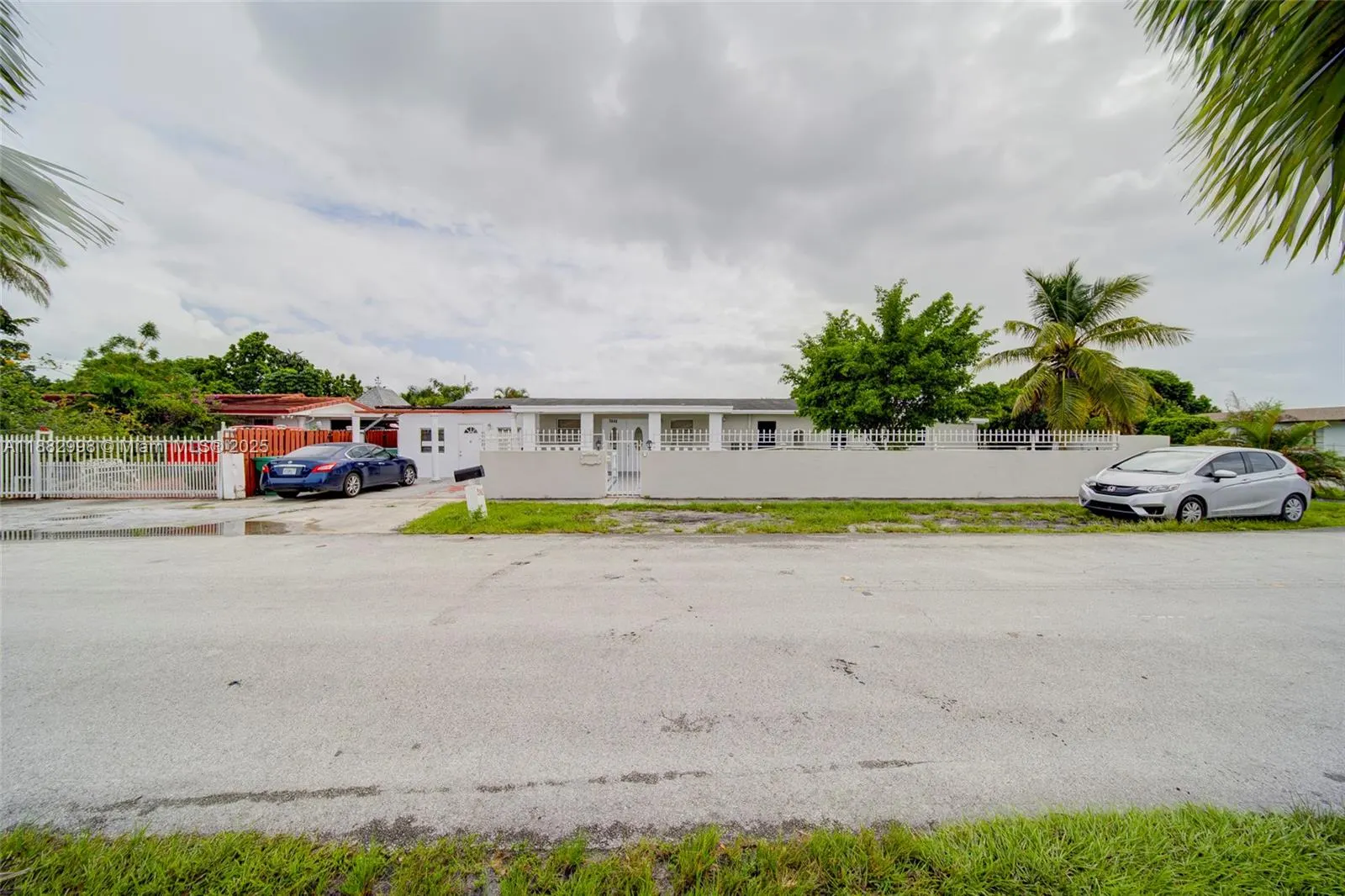 5040 NW 197 ST