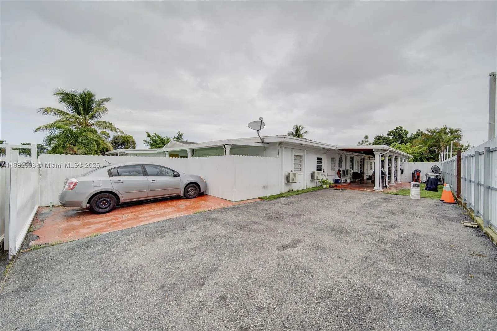 5040 NW 197 ST