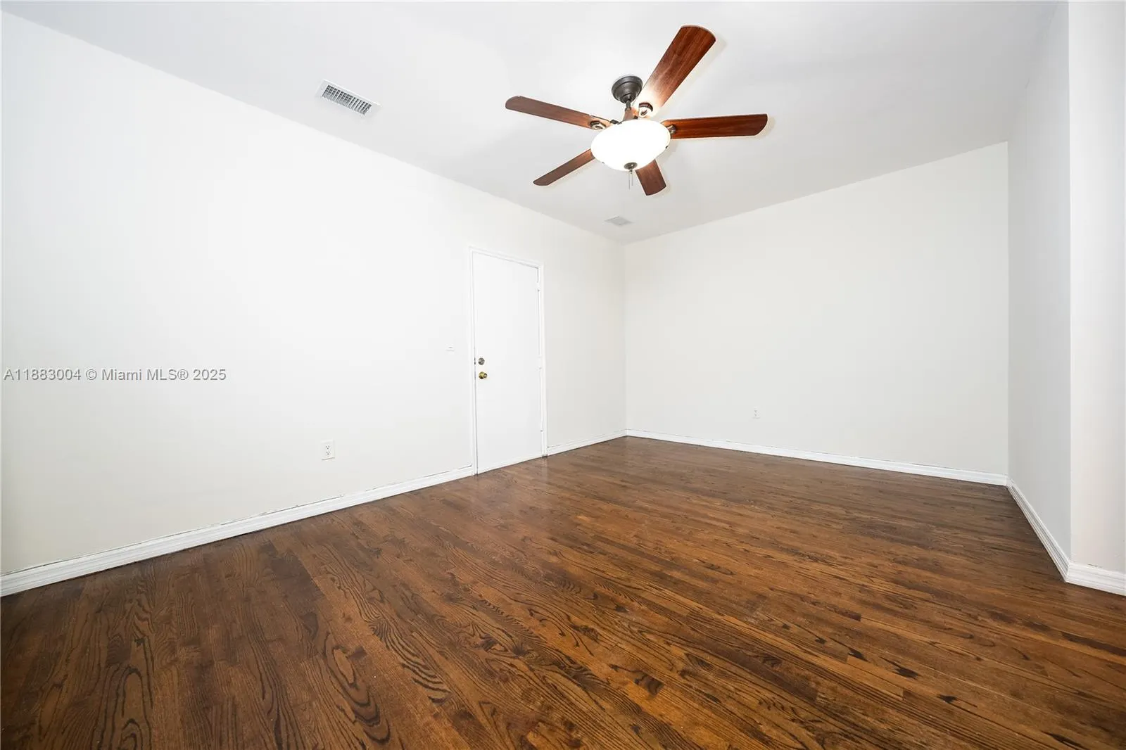 1051 Michigan Ave, #3
