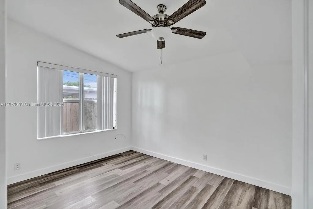 2512 Gulfstream Ln