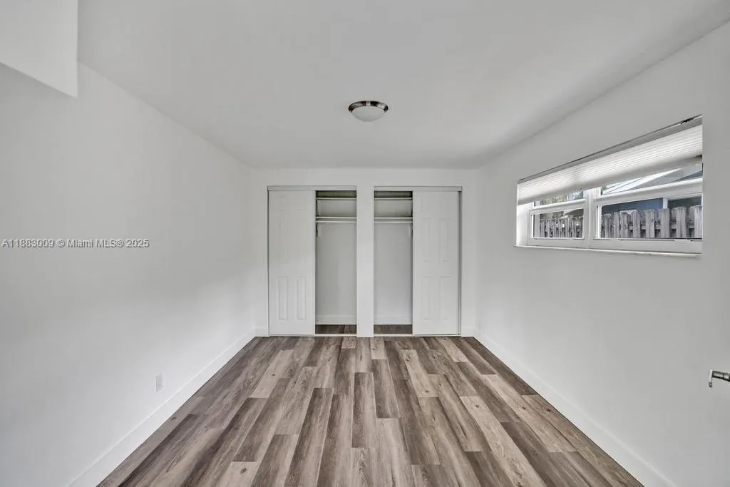 2512 Gulfstream Ln