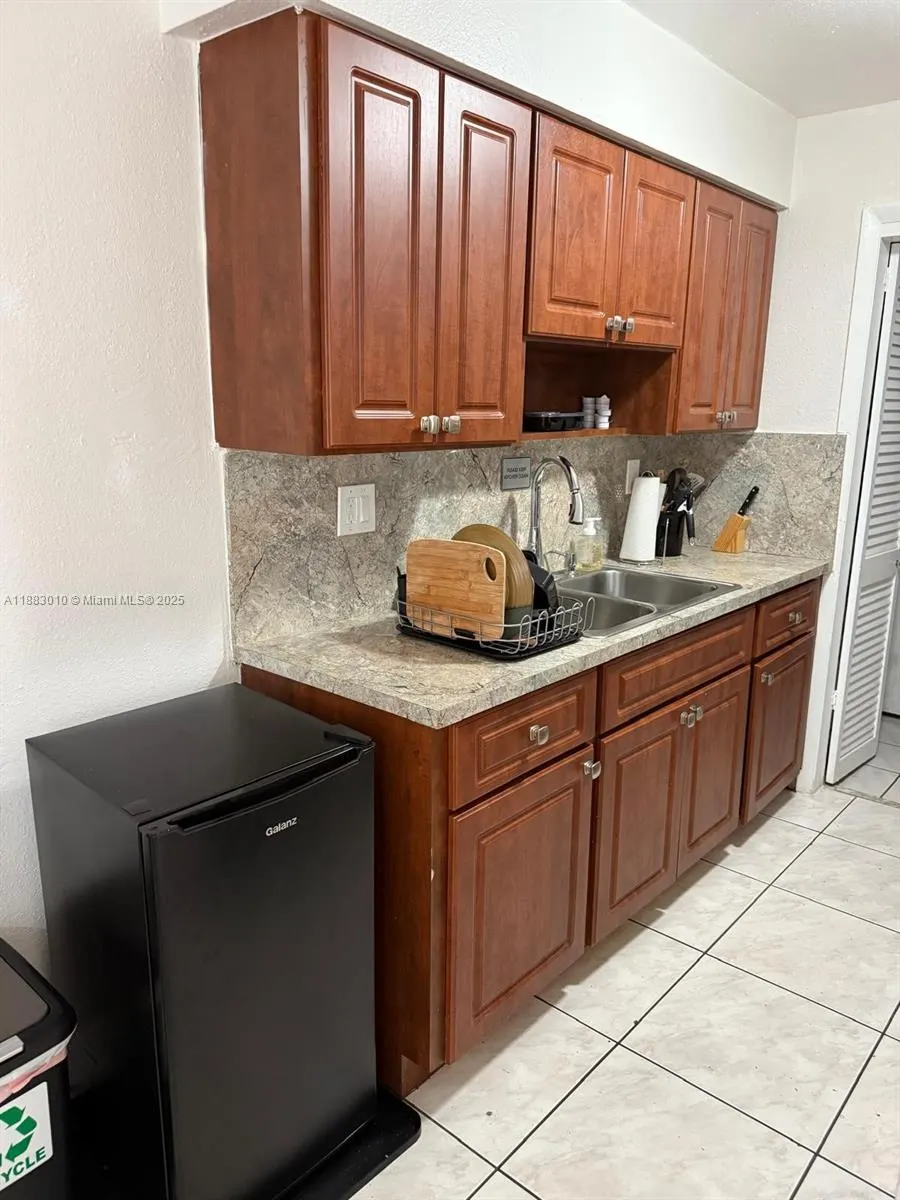 824 SW 12th Ct, #824