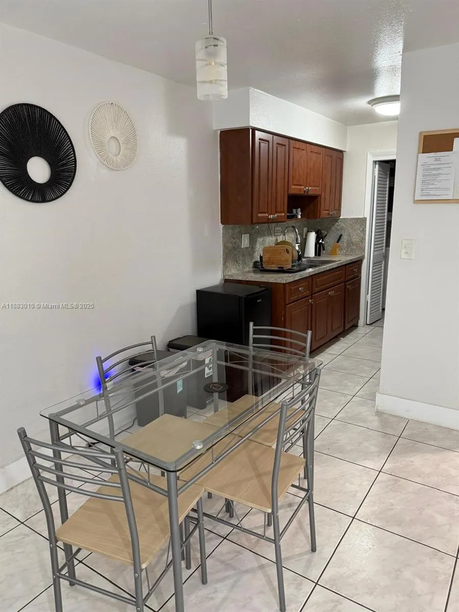 824 SW 12th Ct, #824