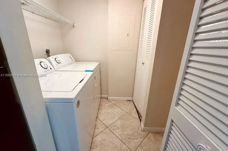 1727 Village Blvd, #102