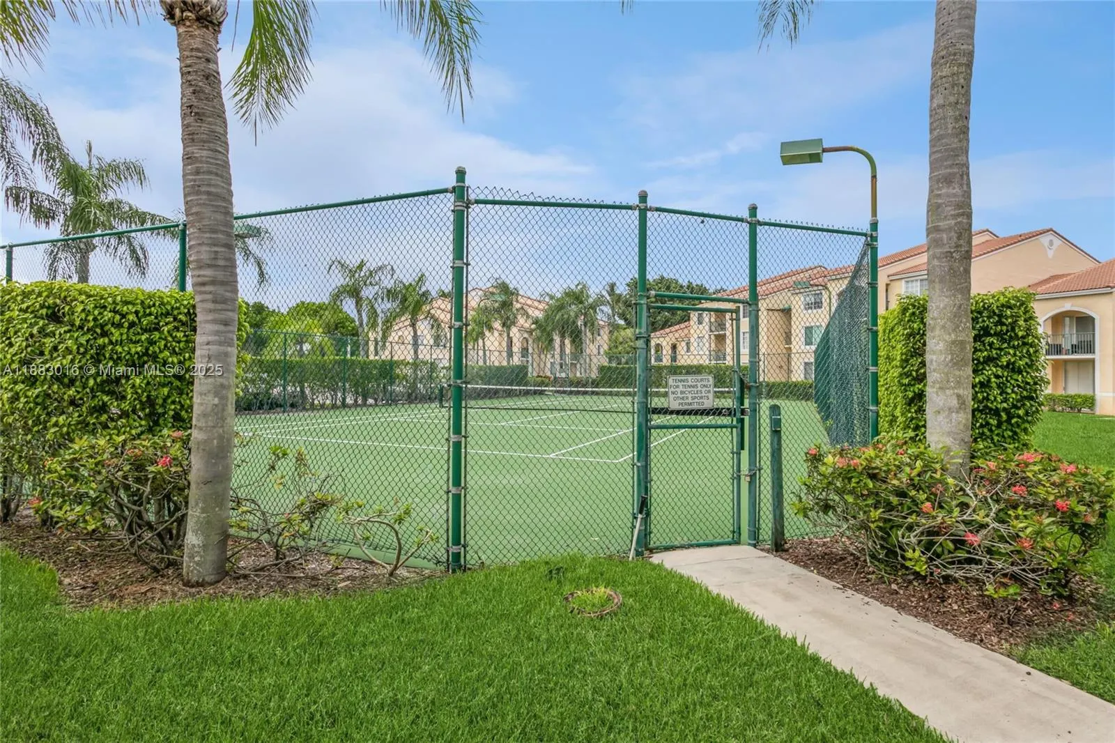 1727 Village Blvd, #102