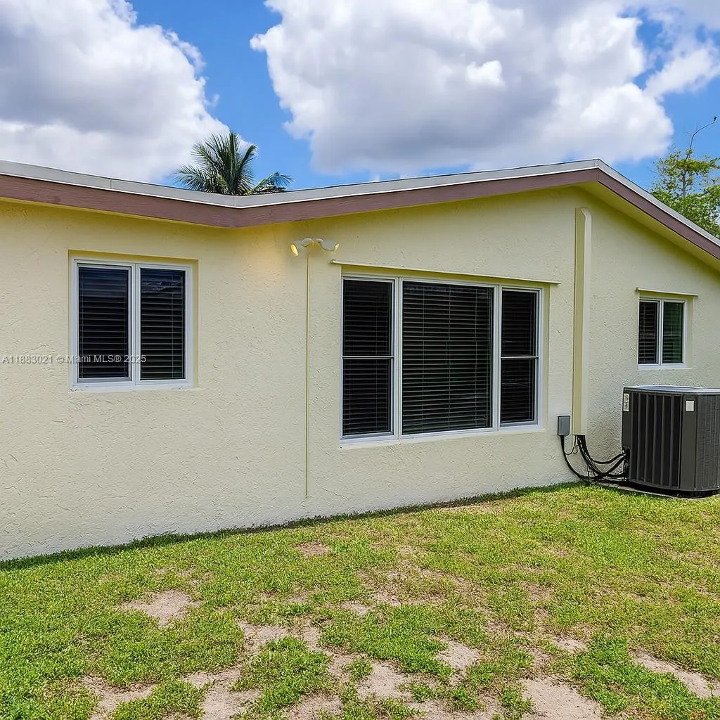 3770 NW 8th PLACE