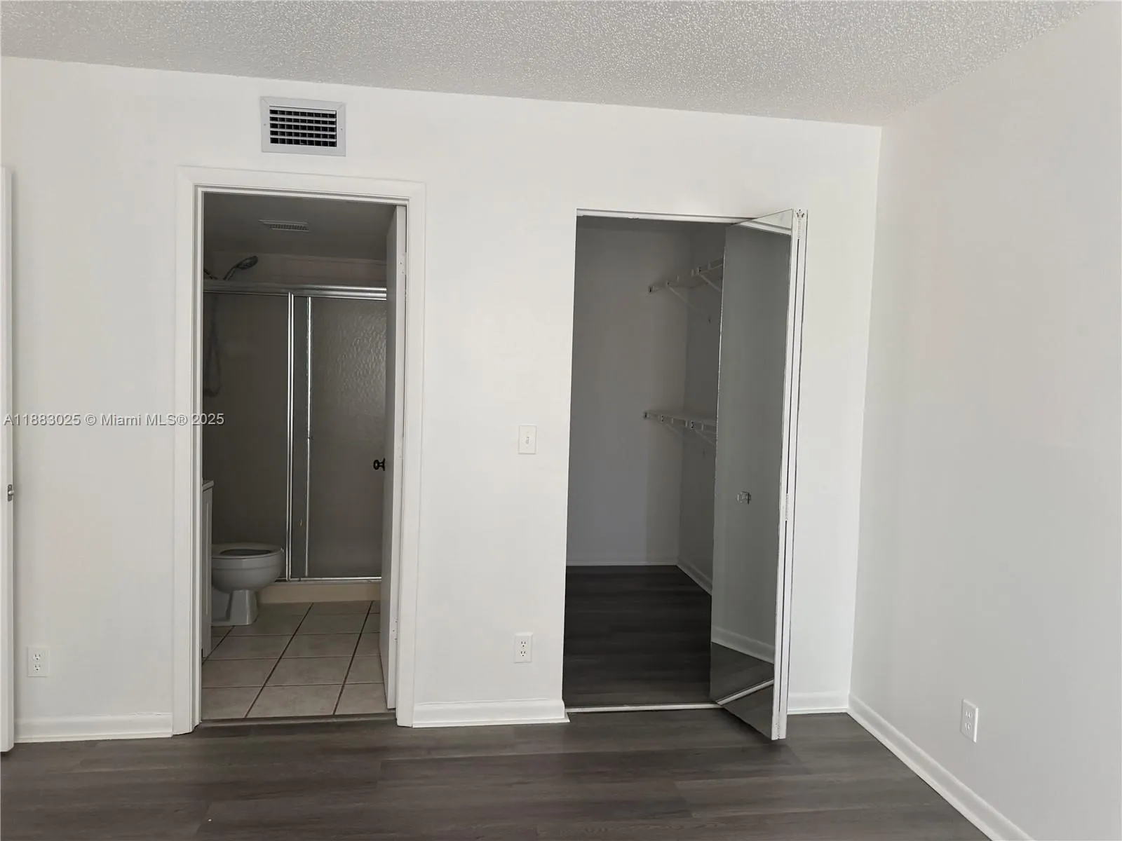 1101 Green Pine Blvd, #F1