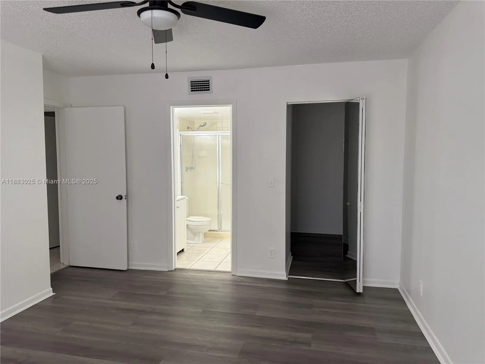 1101 Green Pine Blvd, #F1