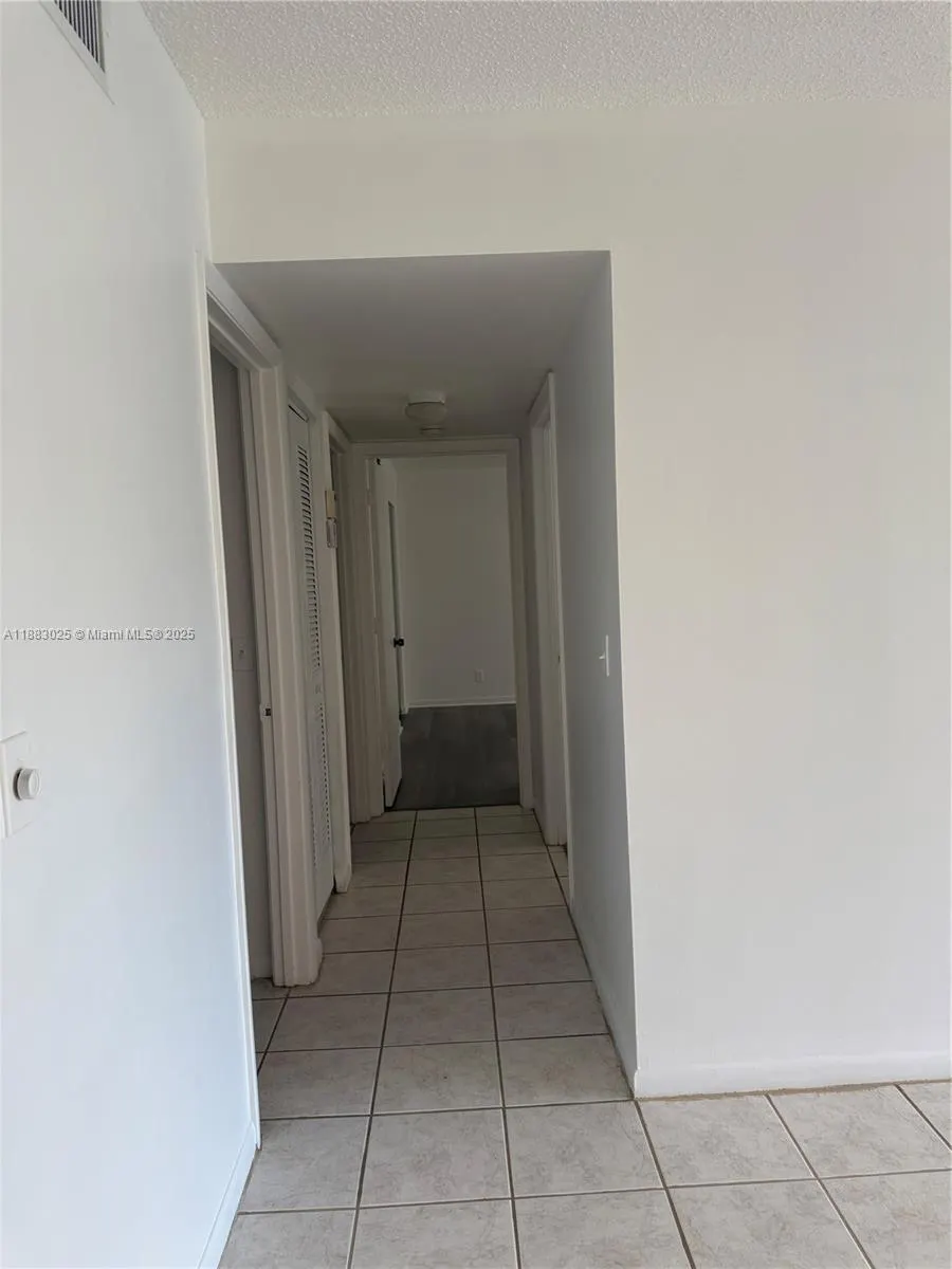 1101 Green Pine Blvd, #F1
