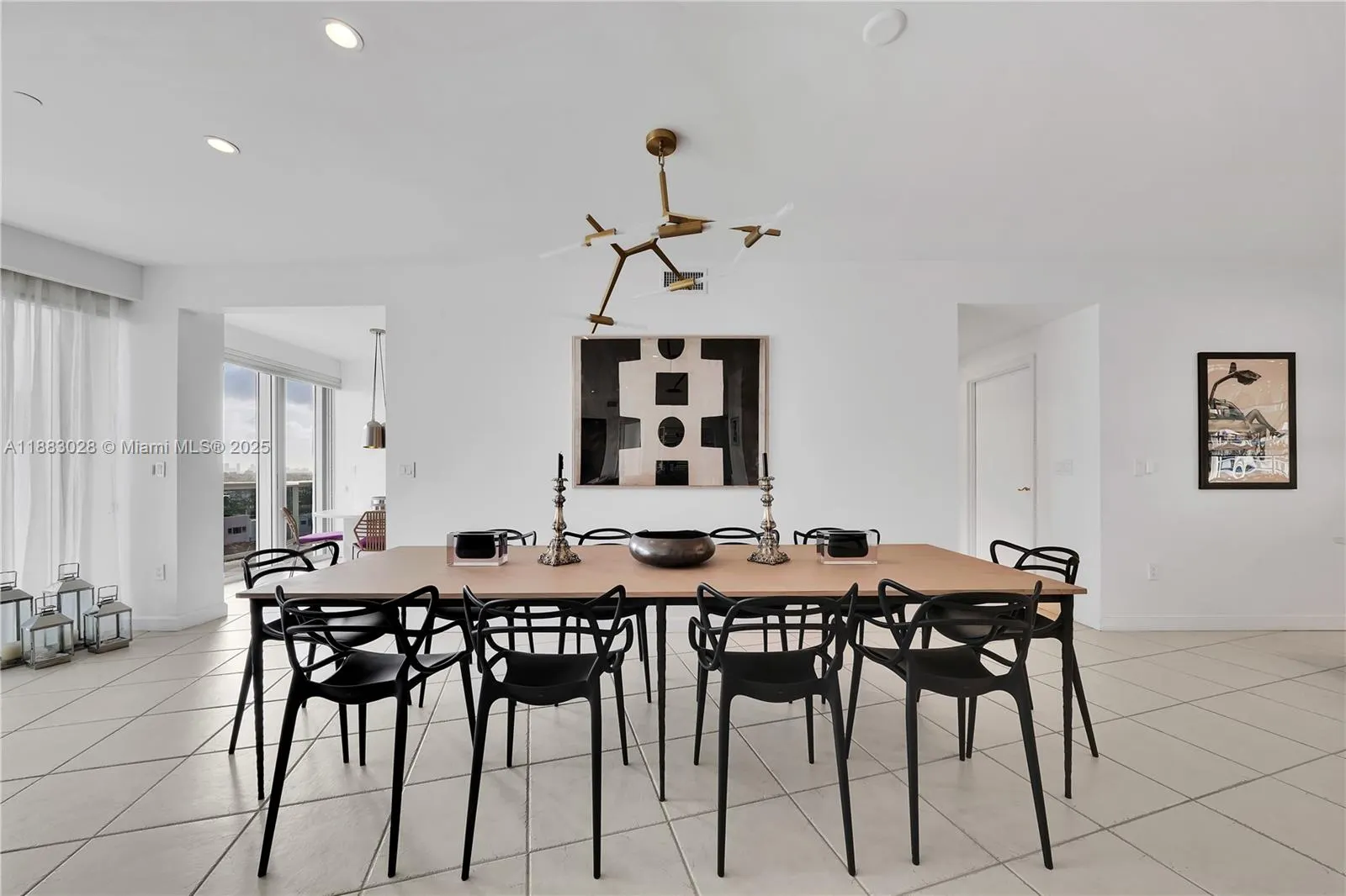 9601 Collins Ave, #809