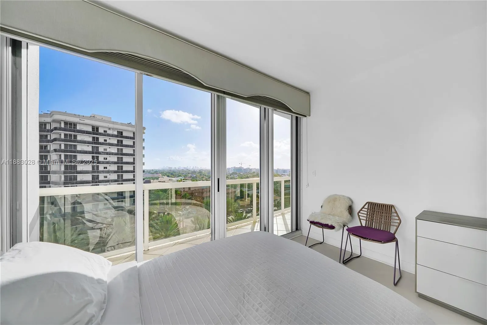 9601 Collins Ave, #809