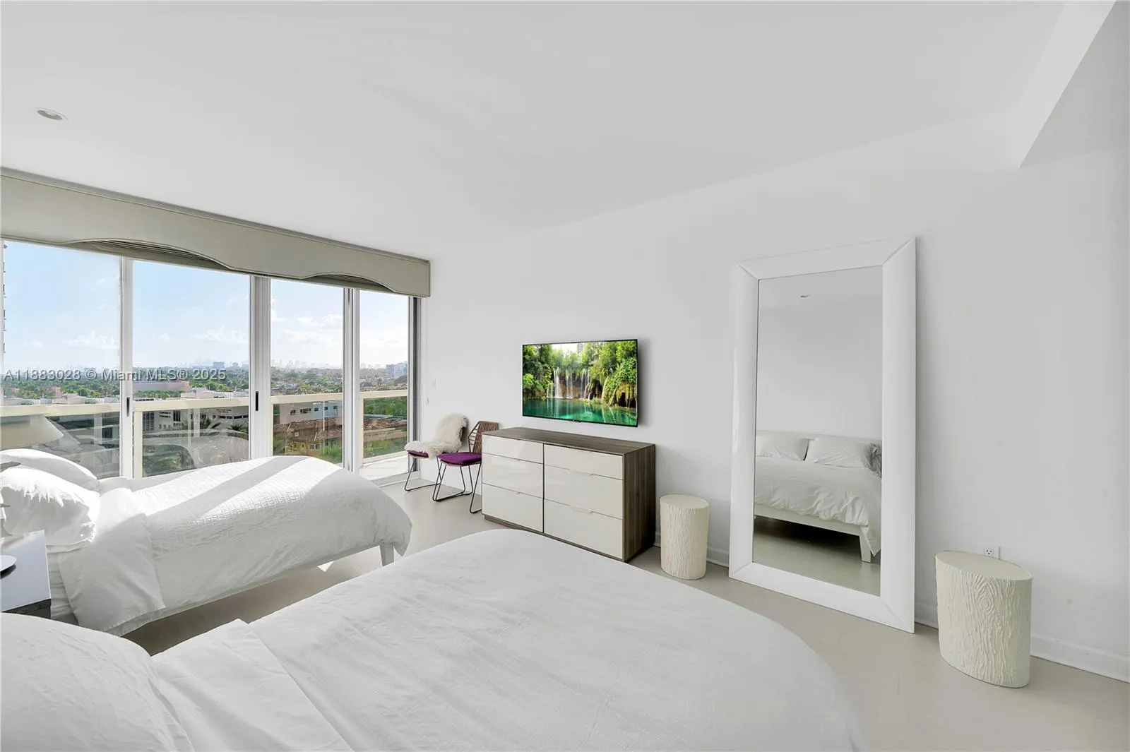9601 Collins Ave, #809