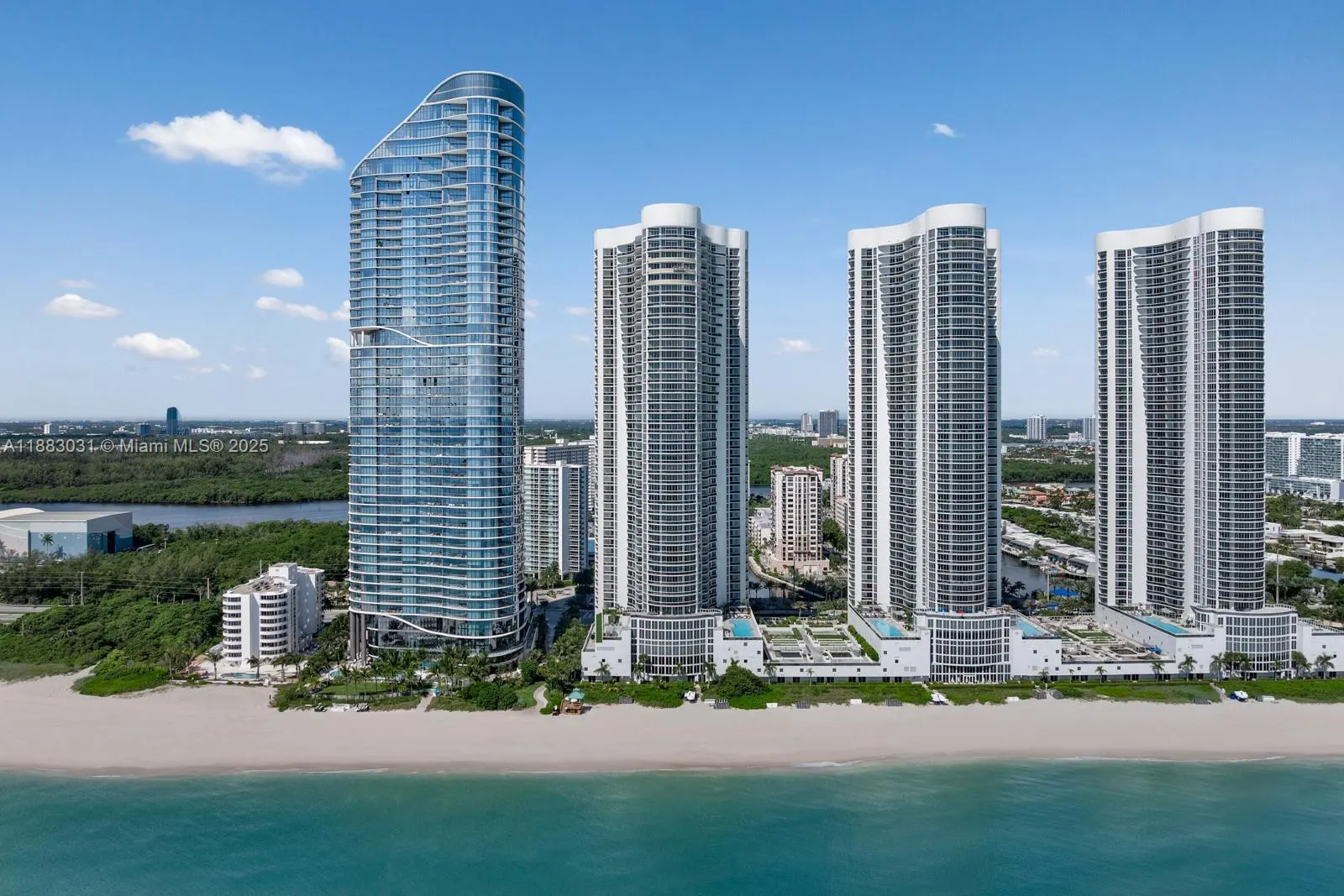 15811 Collins Ave, #2907