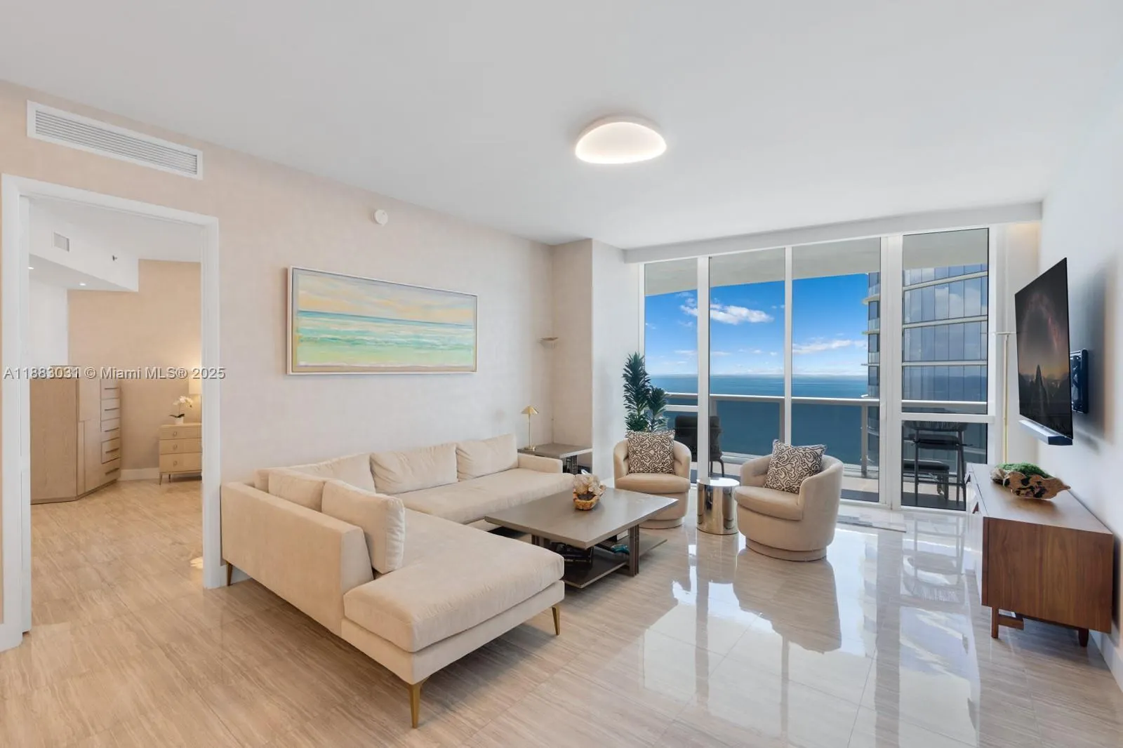 15811 Collins Ave, #2907