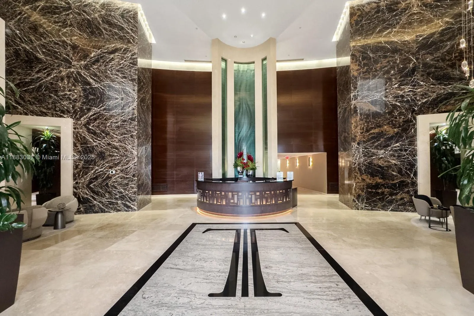15811 Collins Ave, #2907
