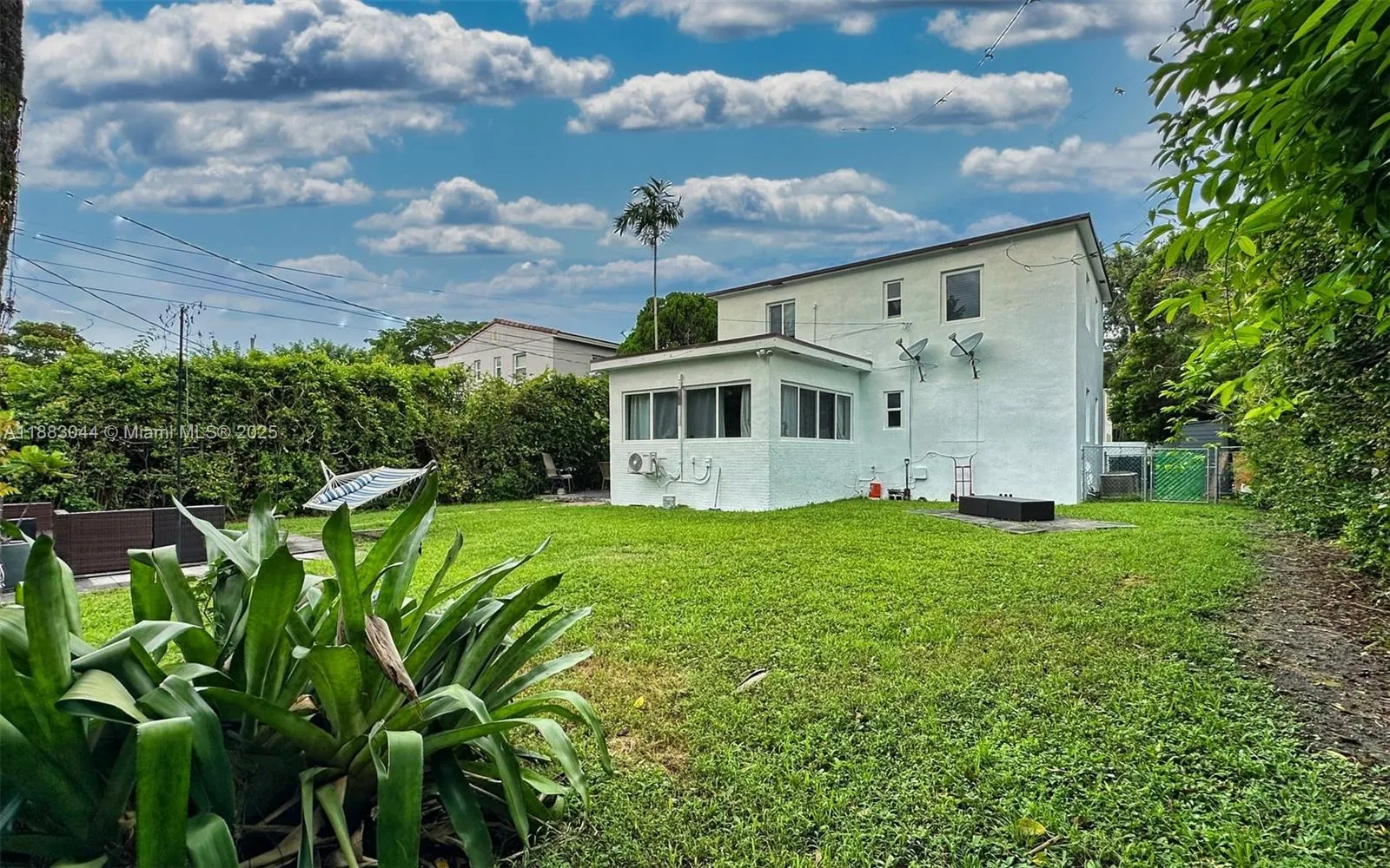 3770 SW 27th St, #3772