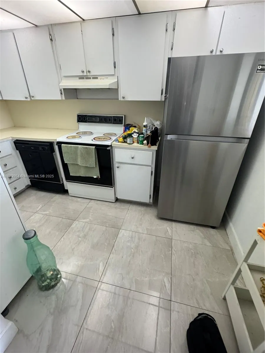9363 Fontainebleau Blvd, #H212