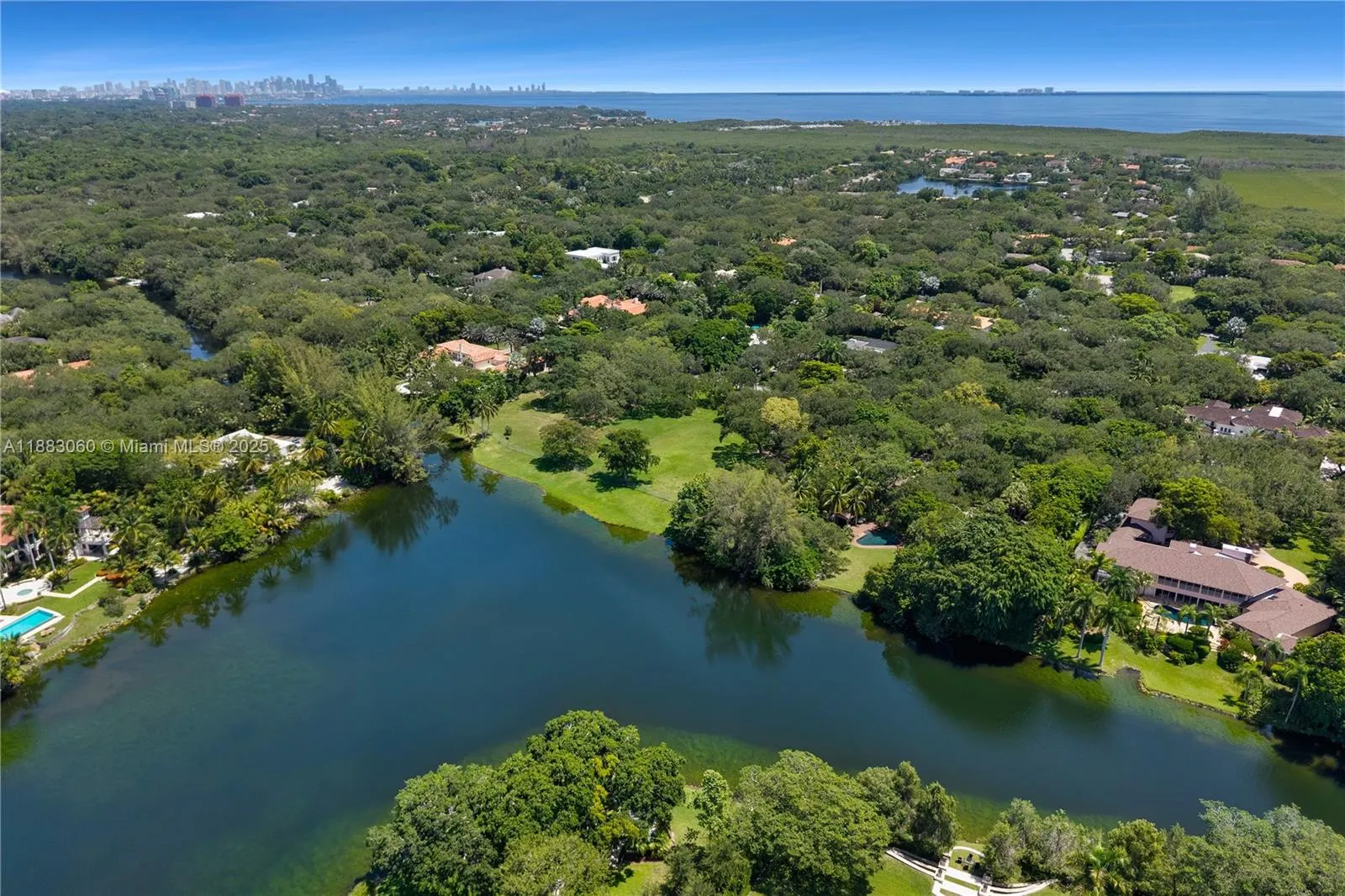 10600 Lakeside Dr