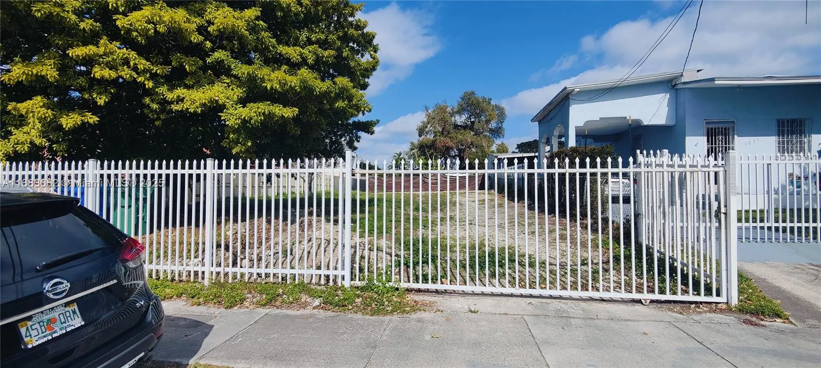 1885 NW 32nd St