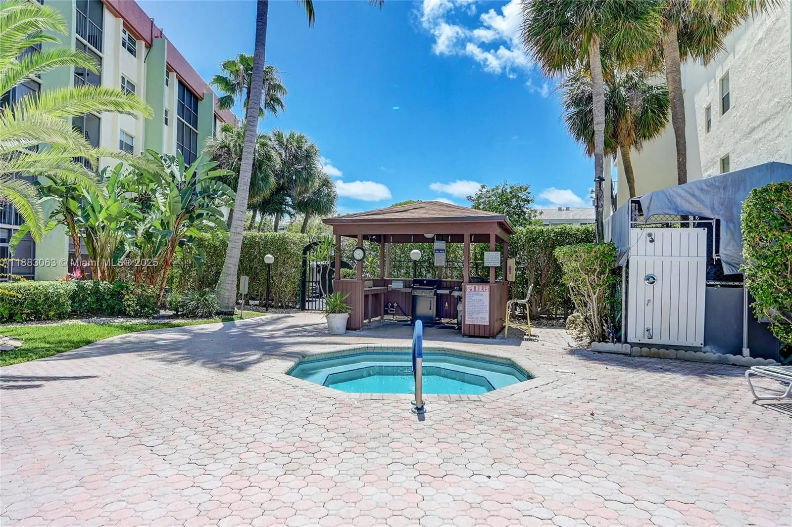 5300 NE 24th Ter, #422C