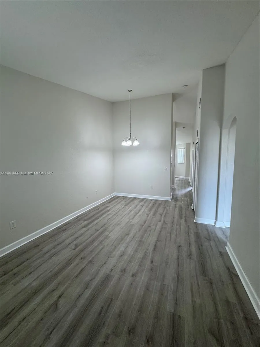1536 SE 25th St, #202