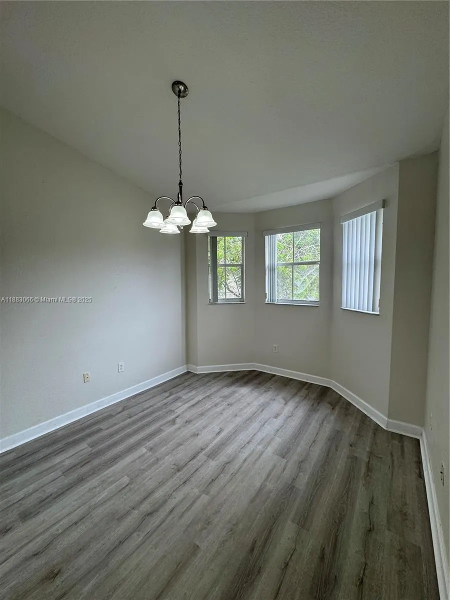 1536 SE 25th St, #202