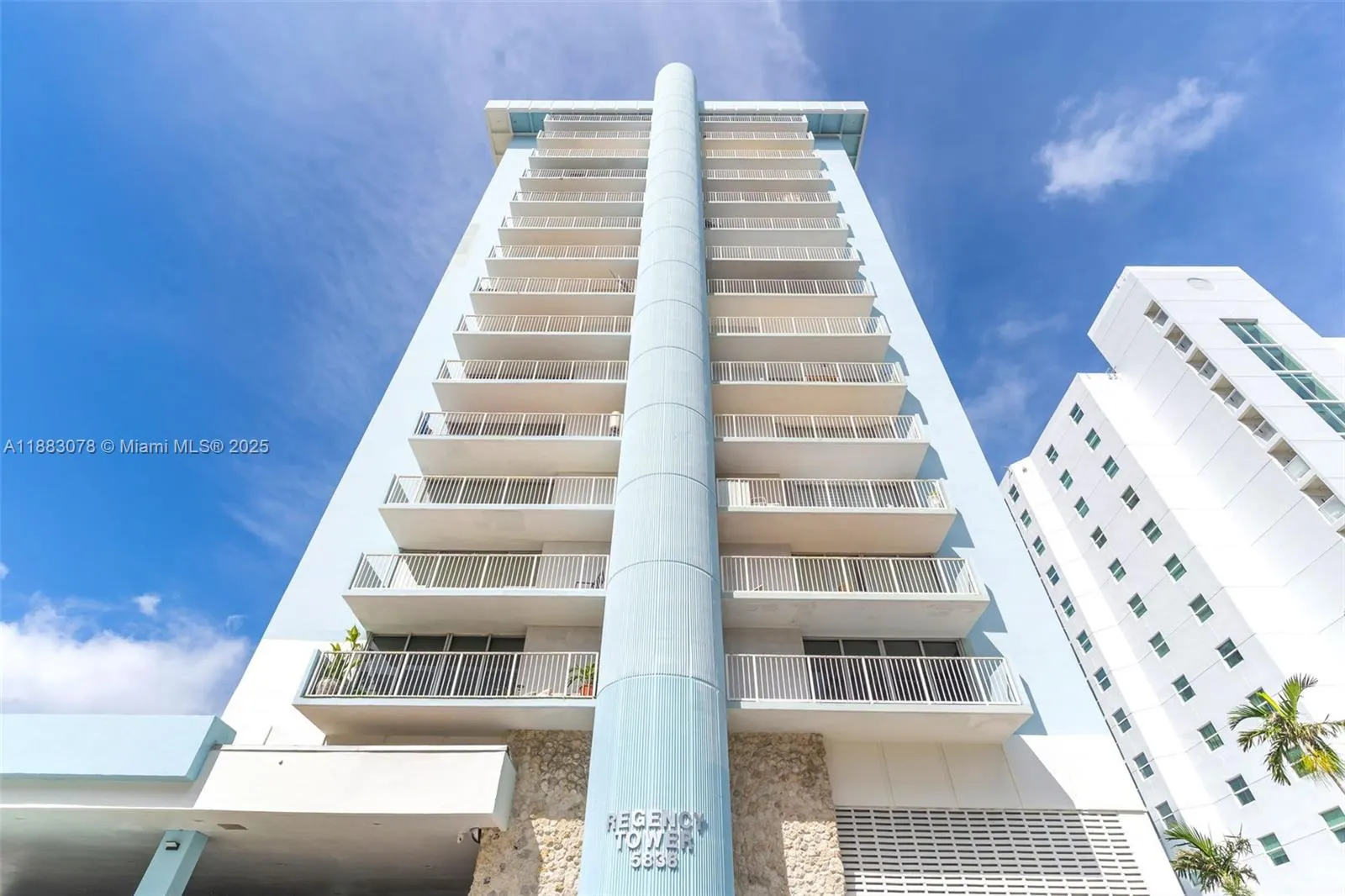 5838 Collins Ave, #6H
