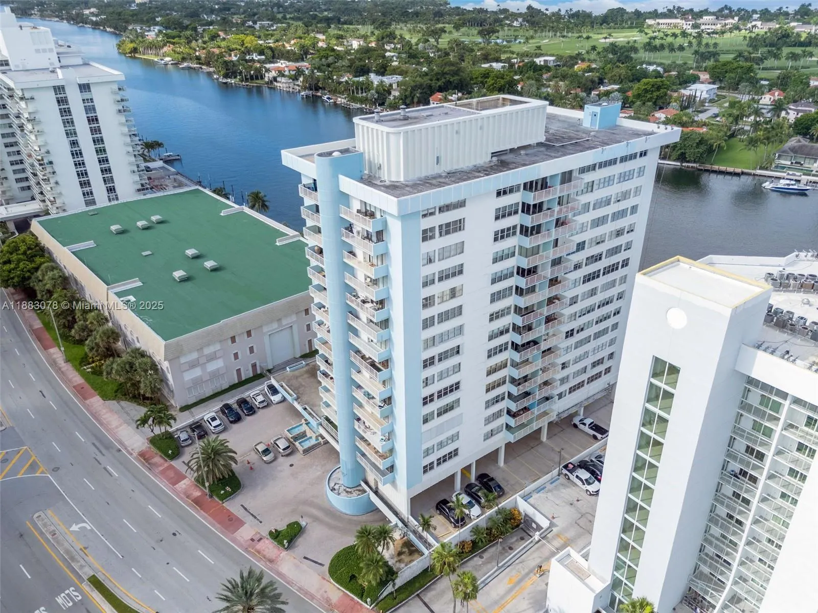 5838 Collins Ave, #6H
