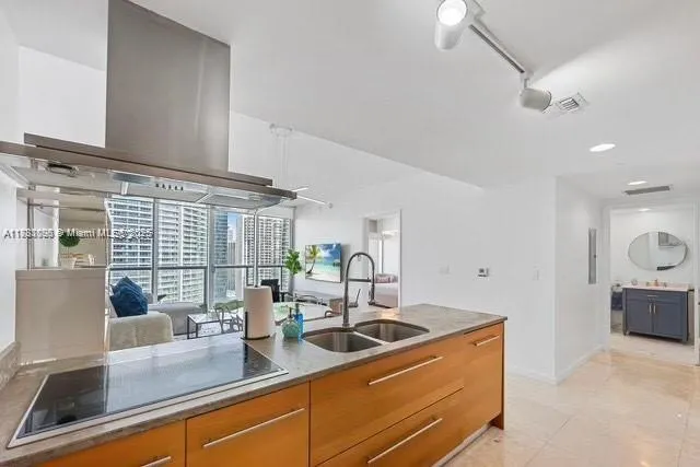 485 Brickell Ave, #3503