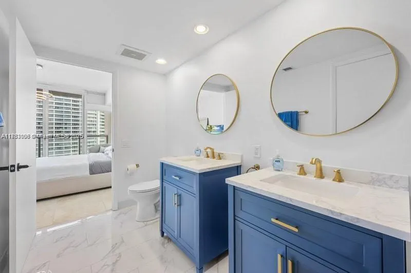 485 Brickell Ave, #3503