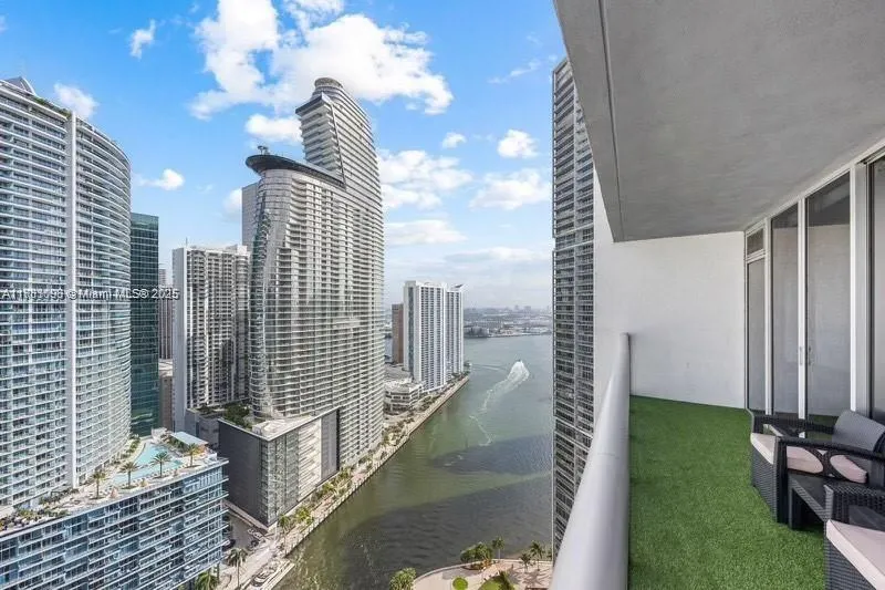 485 Brickell Ave, #3503