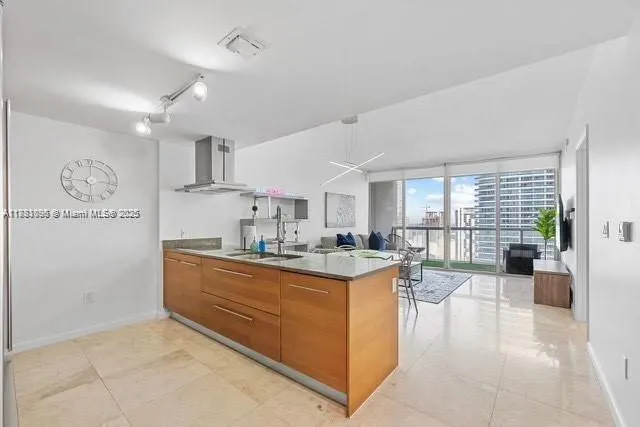 485 Brickell Ave, #3503