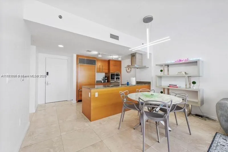 485 Brickell Ave, #3503