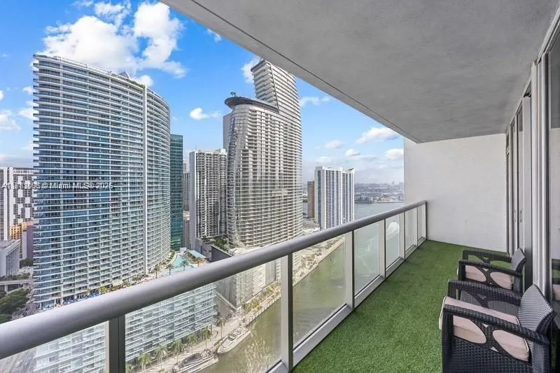 485 Brickell Ave, #3503