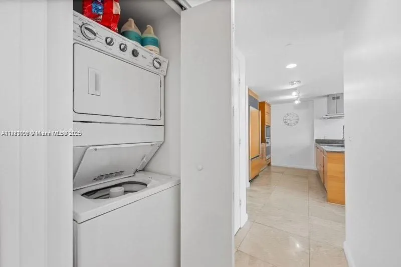 485 Brickell Ave, #3503